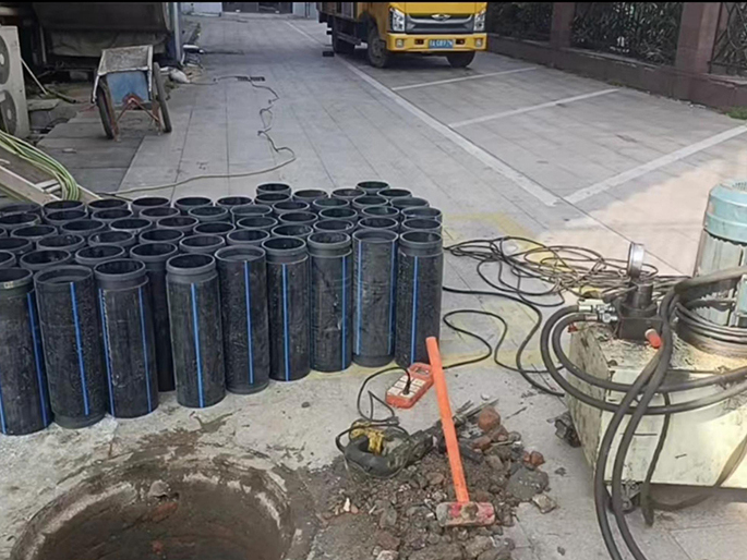 黄江PE置换管厂家 DN315置换管 非开挖管短管置换